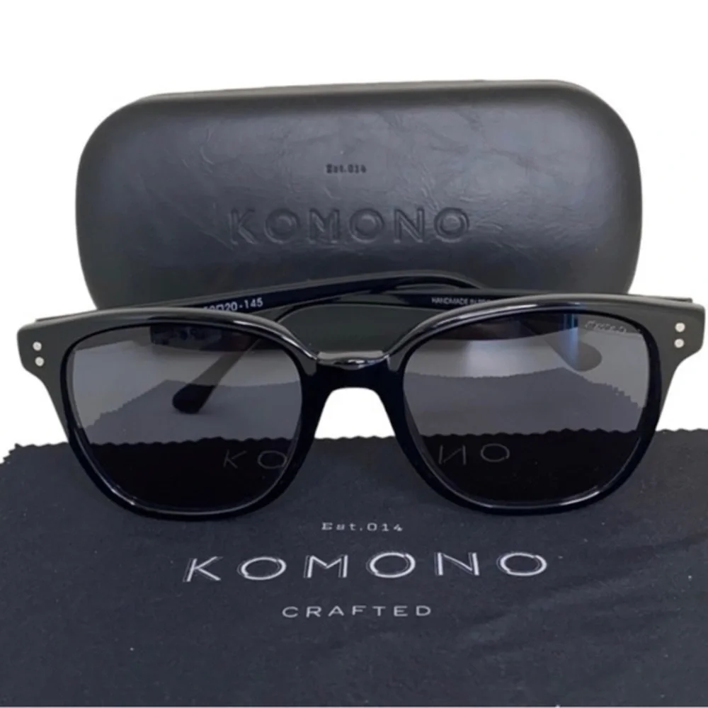 Sunglasses NEW Komono Women's glossy black Renee
